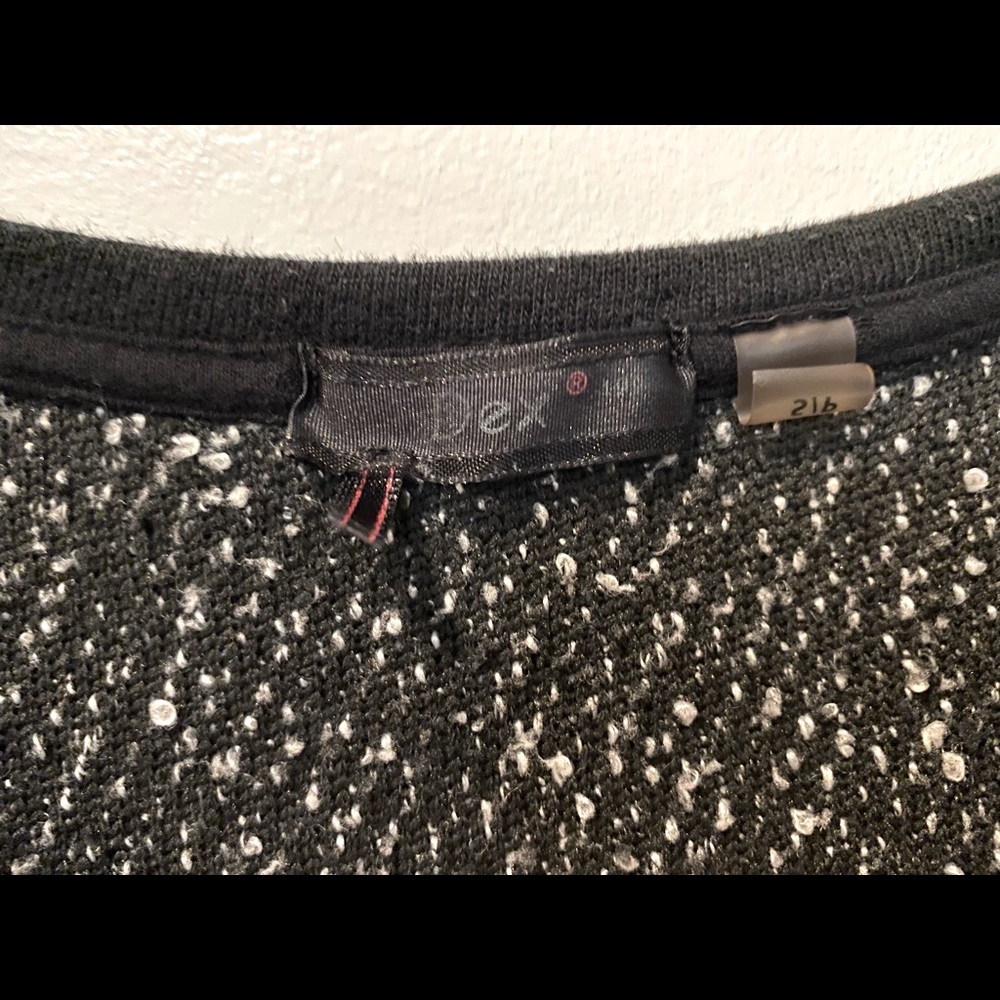 DEX Sweater - Picture 7 of 7